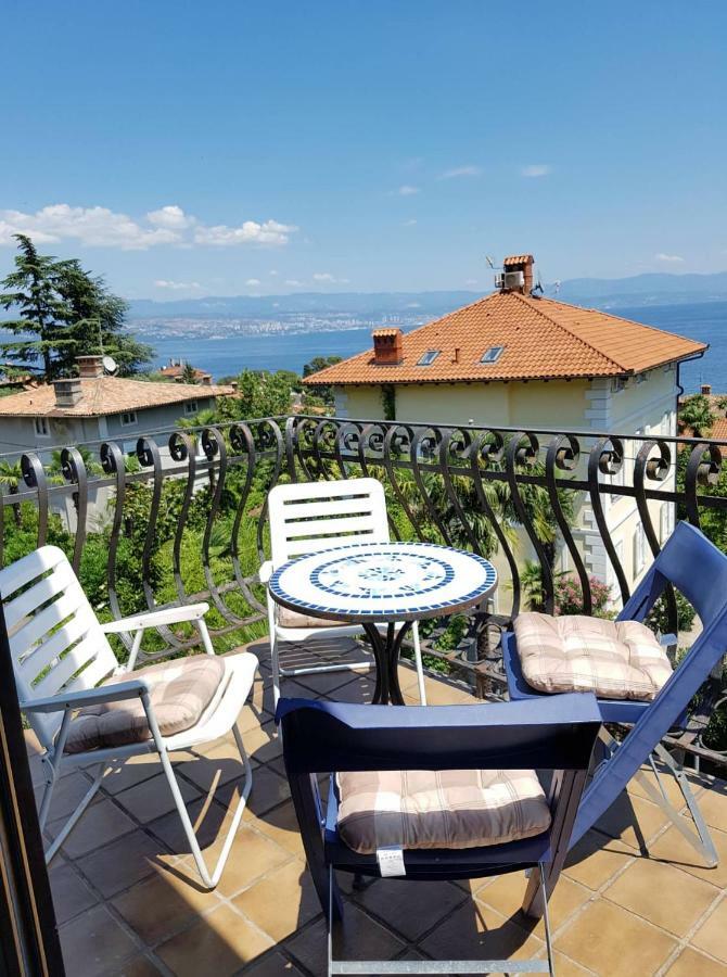 Niki Rezine Apartament Lovran